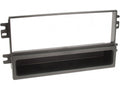 1-DIN Paneel met aflegbakje. Kia Carnival (UP/GQ) 2001-2005 Kleur: Zwart