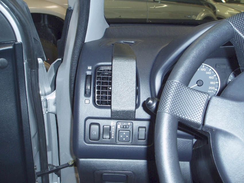 Proclip Mitsubishi Space Star 03-05 Left mount