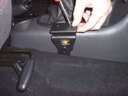 Brodit Verstelbare Houder 830510 voor Daihatsu YRV