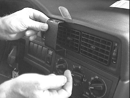 Brodit ProClip 852127 voor Volvo 850