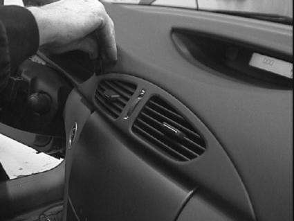 Brodit ProClip 852910 voor Renault Laguna