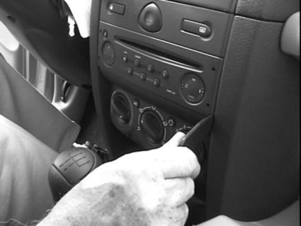 Brodit ProClip 852935 voor Renault Thalia
