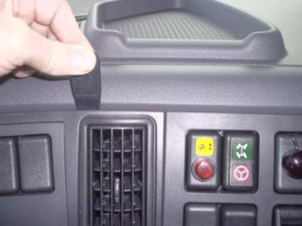 Brodit ProClip 853136 voor Volvo NH series