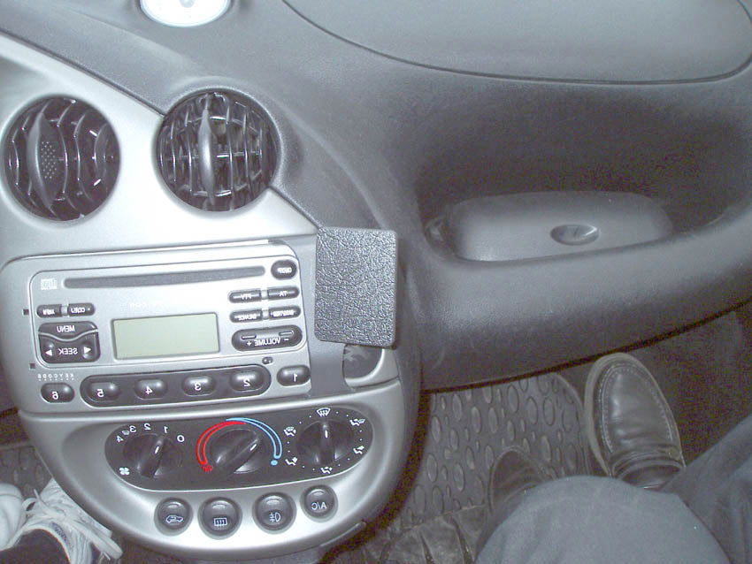 Brodit ProClip 853421 voor Ford Ka