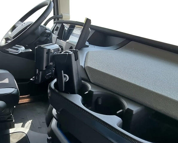 ARAT - Volvo FH 5 vanaf 2020 Kleur: Zwart – artikel SMVO341.3 – afbeelding 2
