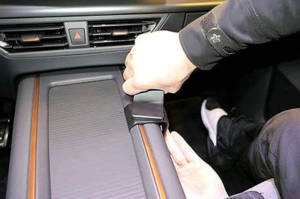 Brodit ProClip 835734 voor Cupra Born