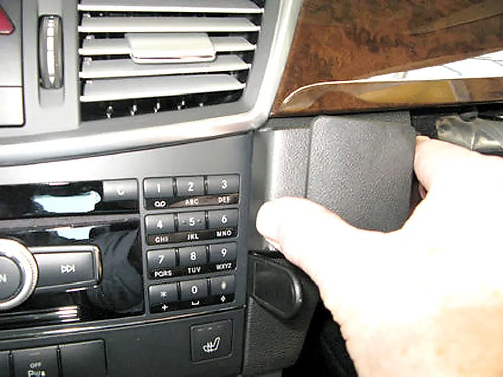 Brodit ProClip 854331 voor Mercedes Benz E-Class, Stationwagon