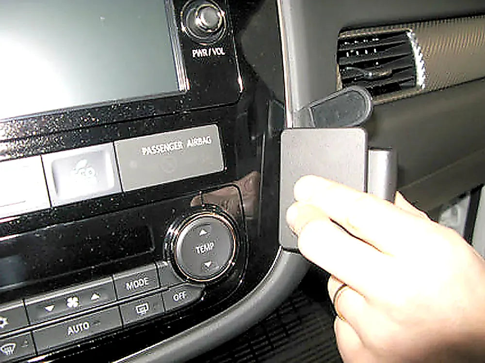 Brodit ProClip 854817 voor Mitsubishi Outlander