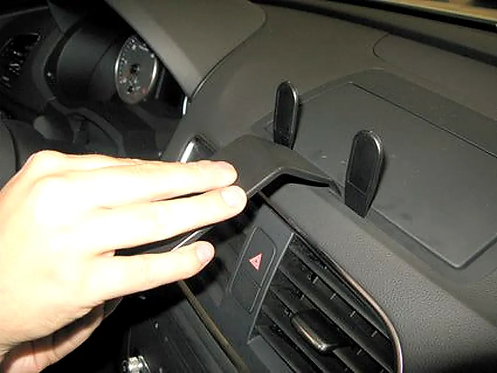 Brodit ProClip 854950 voor Audi Q3